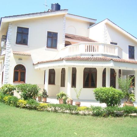 Mweru Villa Kisauni Экстерьер фото