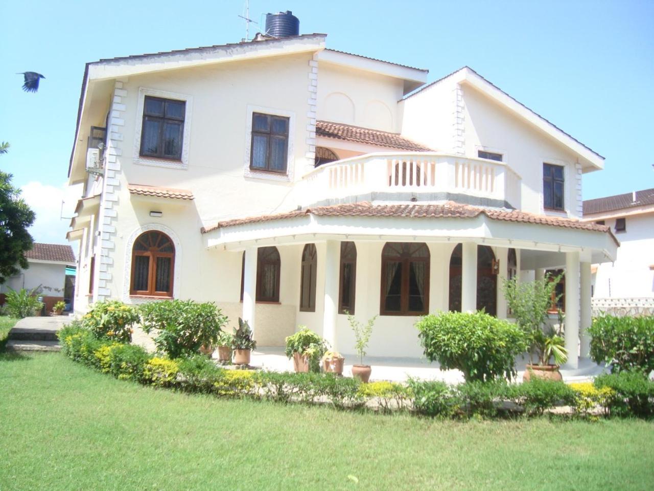 Mweru Villa Kisauni Экстерьер фото